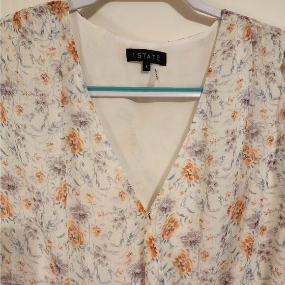 1. State Blouse - Picture 2 of 5